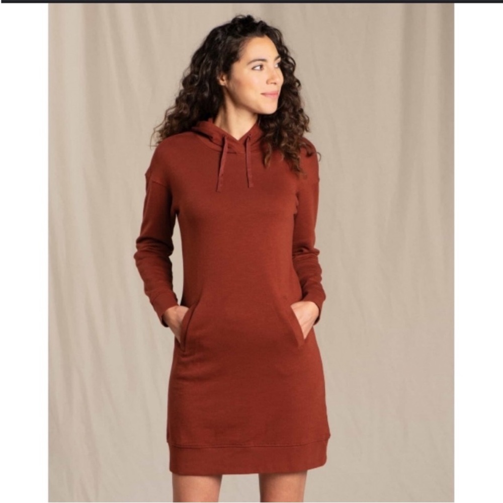 Toad&Co Follow Through Hooded Dress in Rust - Picture 2 of 11